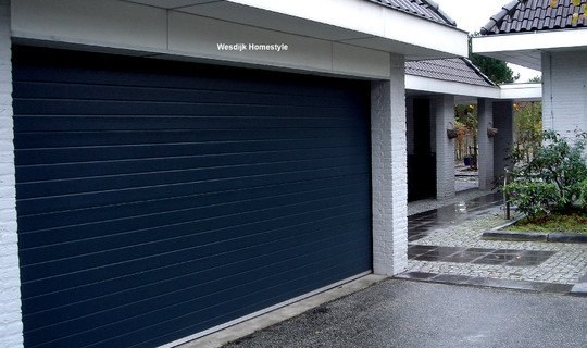 Geïsoleerde garagedeuren Zeeland | Garagedeur maatwerk | Garagedeuren met motor | Garagedeuren Zeeland | Garagedeuren Zuid Holland 
